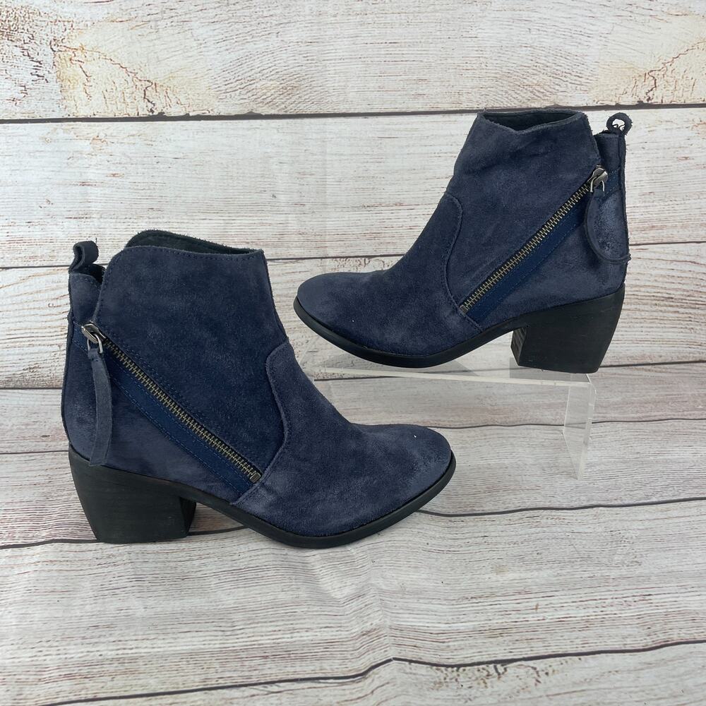 Diba True Joan E Womens Sz 7M Ankle Booties Blue Suede